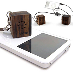 gadget-ipod-wooden-speakers.gif