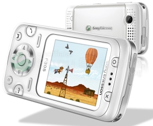 Sony Ericsson выпускает еще один игровой телефон - F305