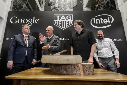 TAG Heuer, Google и Intel вместе выпустят смарт-часы