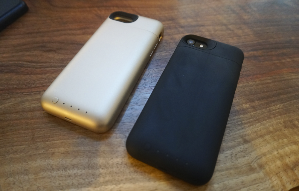 Чем хорош чехол-батарейка Mophie Juice Pack Air с беспроводной зарядкой для iPhone 7?