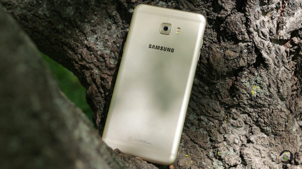 Samsung Galaxy C7 Pro: как обыграть китайцев?