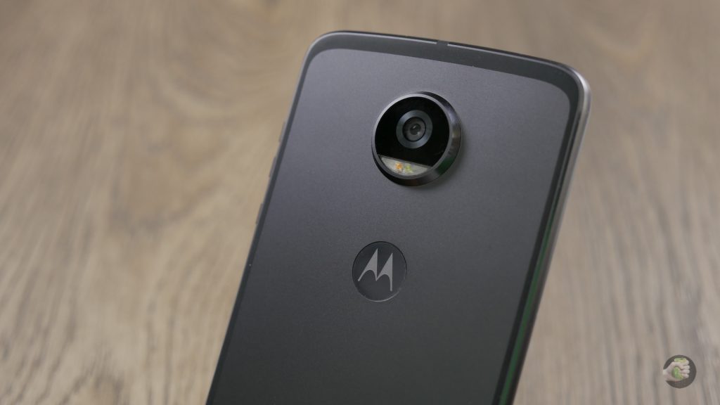 Обзор Motorola Moto Z2 Play: поиграем вместе с Moto
