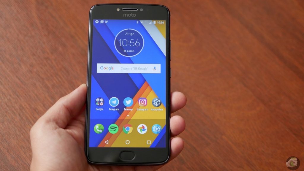 Motorola Moto E4 Plus: четвёрка с плюсом