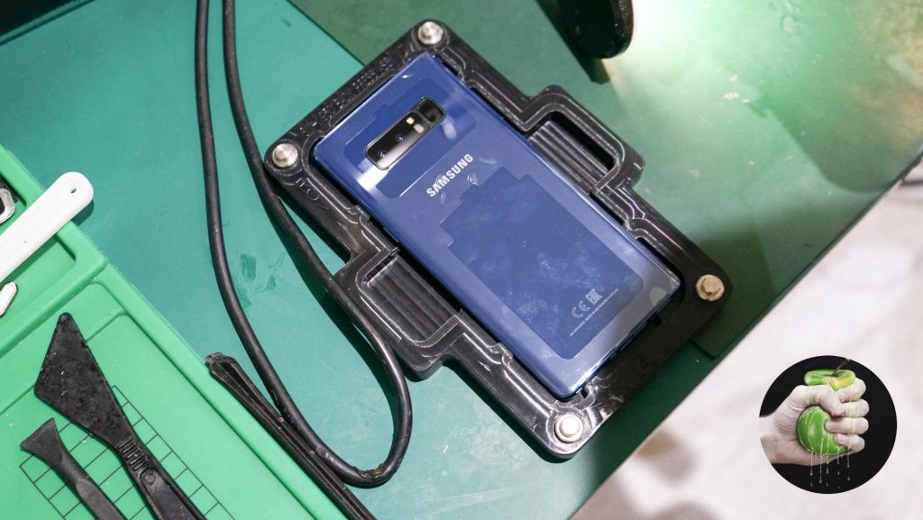 Как мы отремонтировали разбитый в хлам Samsung Galaxy Note 8