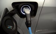 BMW в партнерстве с компаниями разработает твердотельные батареи EV