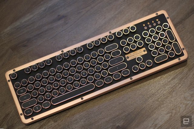 Классическая клавиатура Azio Retro Classic роскошна, но несовершенна