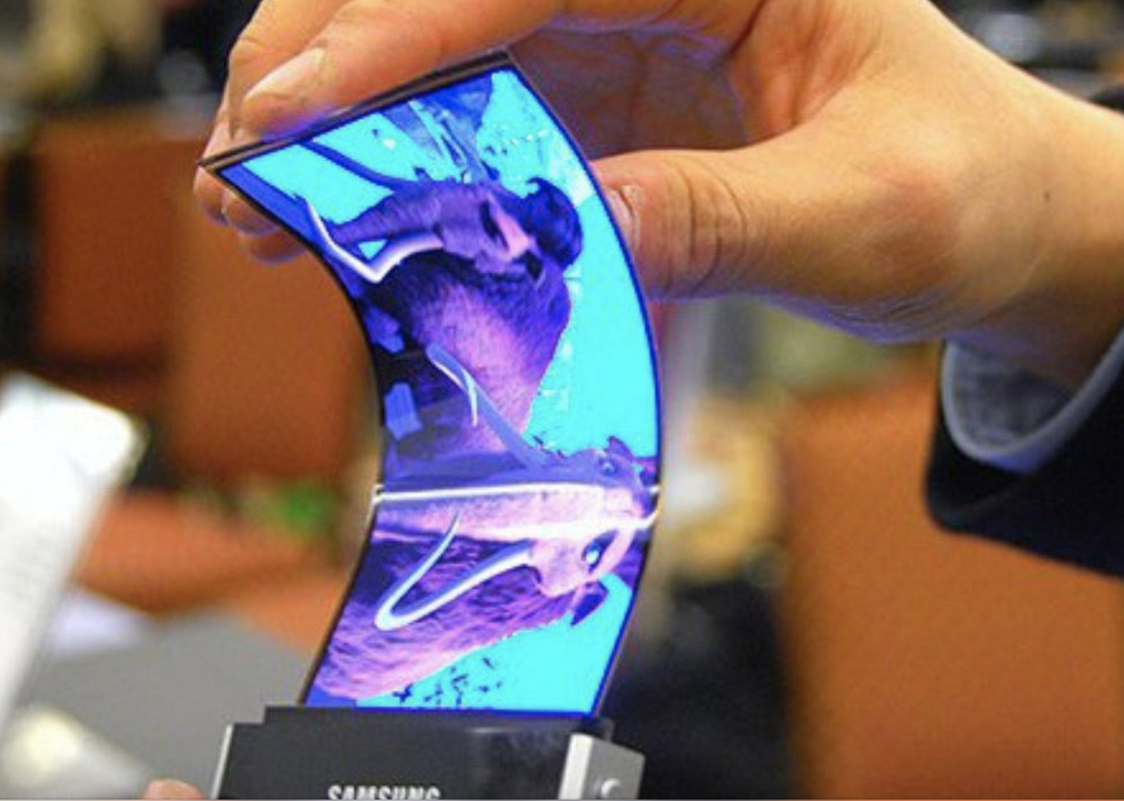 Что мы знаем о Samsung Galaxy X, первом сгибаемом смартфоне?
