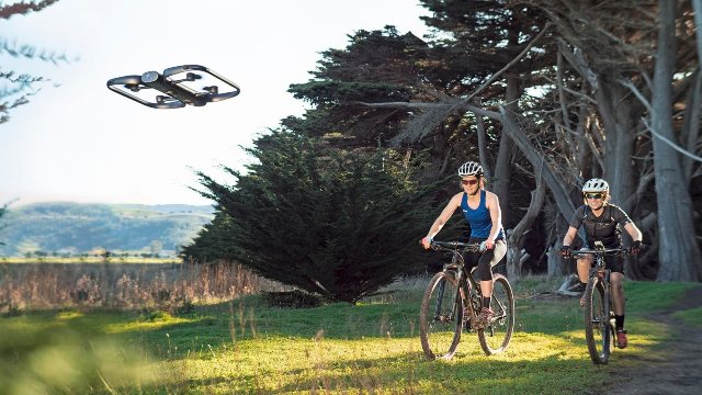 Skydio R1 может стать самым умным дроном в небе