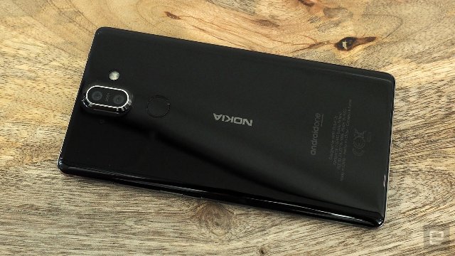 Версия Nokia 8 Sirocco - 95-процентное стекло
