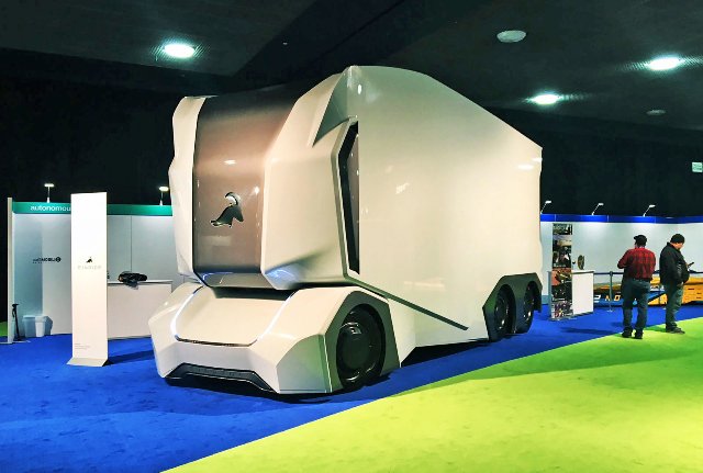 Einride представила свои автономные грузовики T-Pod