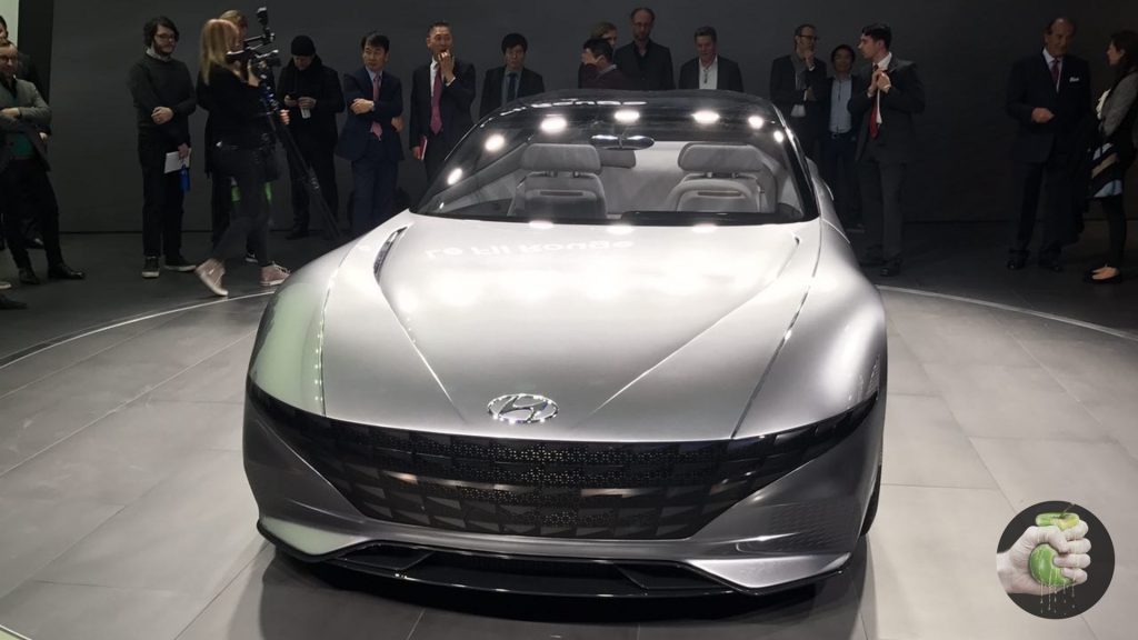 Hyundai Le Fil Rouge: концепт из нереального будущего