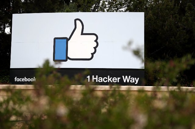 Facebook откроет свои данные для исследований социальных сетей и выборов