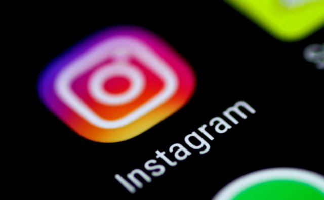 Instagram позволит пользователям загружать все свои данные
