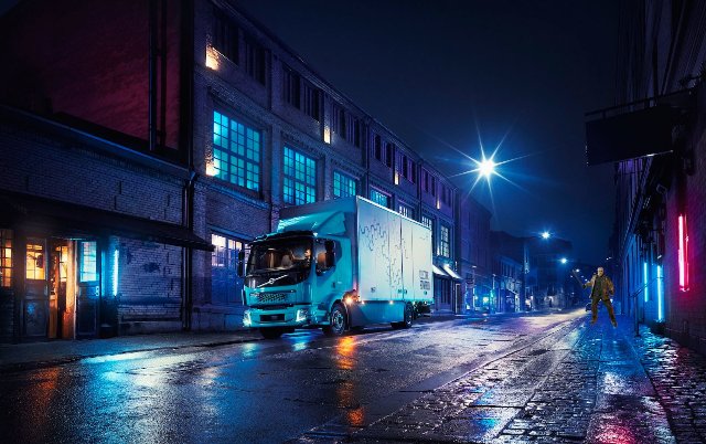 Первый электрический грузовик Volvo построен для городского использования