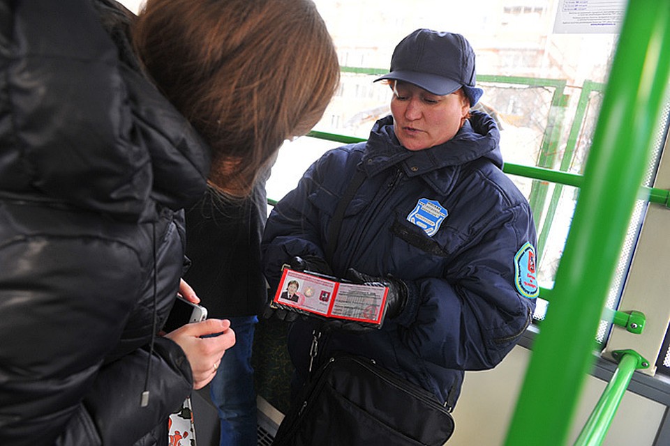 Проезд в московских автобусах можно будет оплатить со смартфона