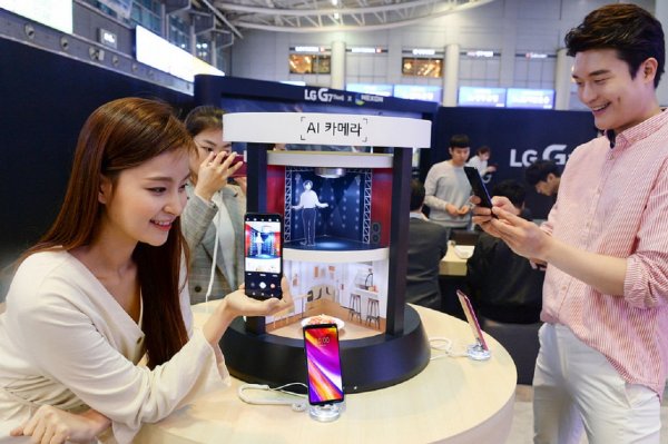 Названа цена передового смартфона LG G7 ThiQ в России