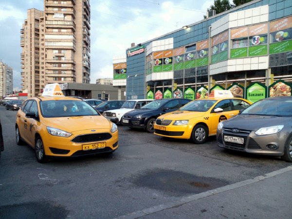 «Яндекс.Такси» начнет отслеживать усталость водителя