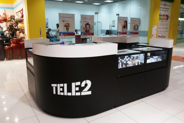 Tele2 установила во «Внуково» первый симкомат с распознаванием лиц