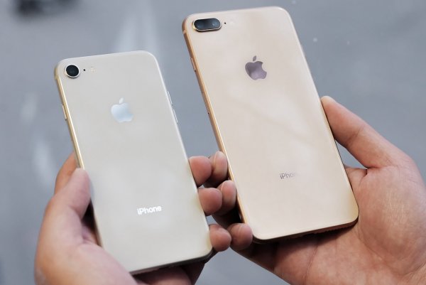 Apple выпустит iPhone с сенсорными гранями