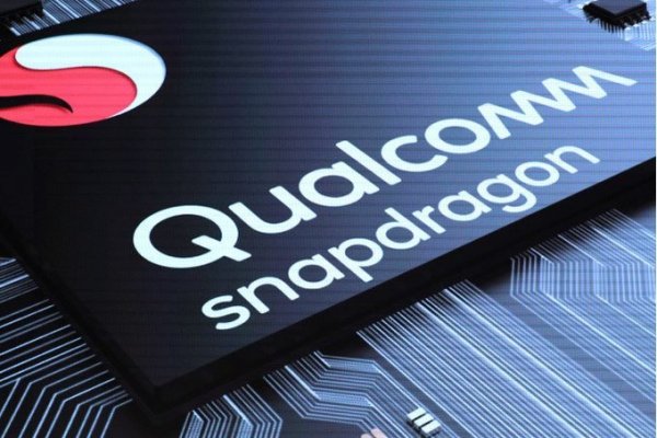Microsoft выпустит ноутбук на базе Snapdragon 1000