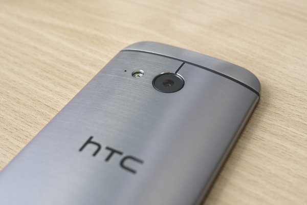 Пали ниже дна. Компания HTC рассказала о худшей за 15 лет выручке