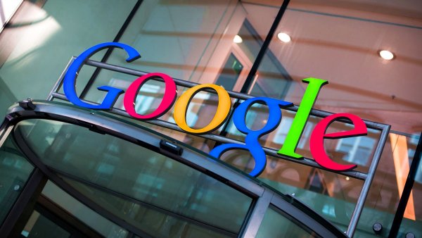 Google обвиняют в слежении за пользователями