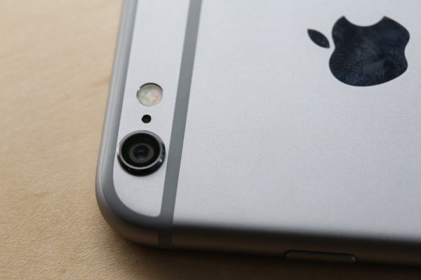 Apple необходимо выпустить смартфон с 4 камерами, чтобы обогнать китайцев – эксперты