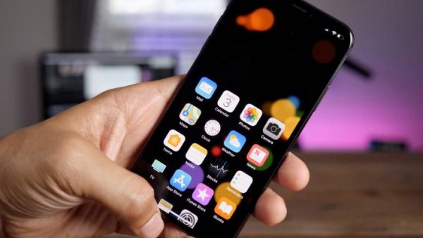 «iPhone добьет больного»: Смартфоны Apple «разносят» опасное для здоровья излучение
