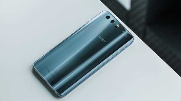 Huawei даст 5000 евро за потерянный прототип Honor 20